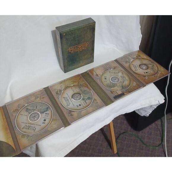 Lord Of The Rings Complete DVD Set - Picture 3 of 8